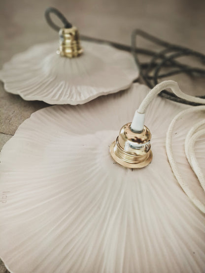 COROLLE _ HAP CERAMIQUE - BLANCHE _ SUSPENSION LUMINEUSE 